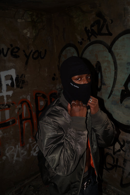 SHADOW MASK