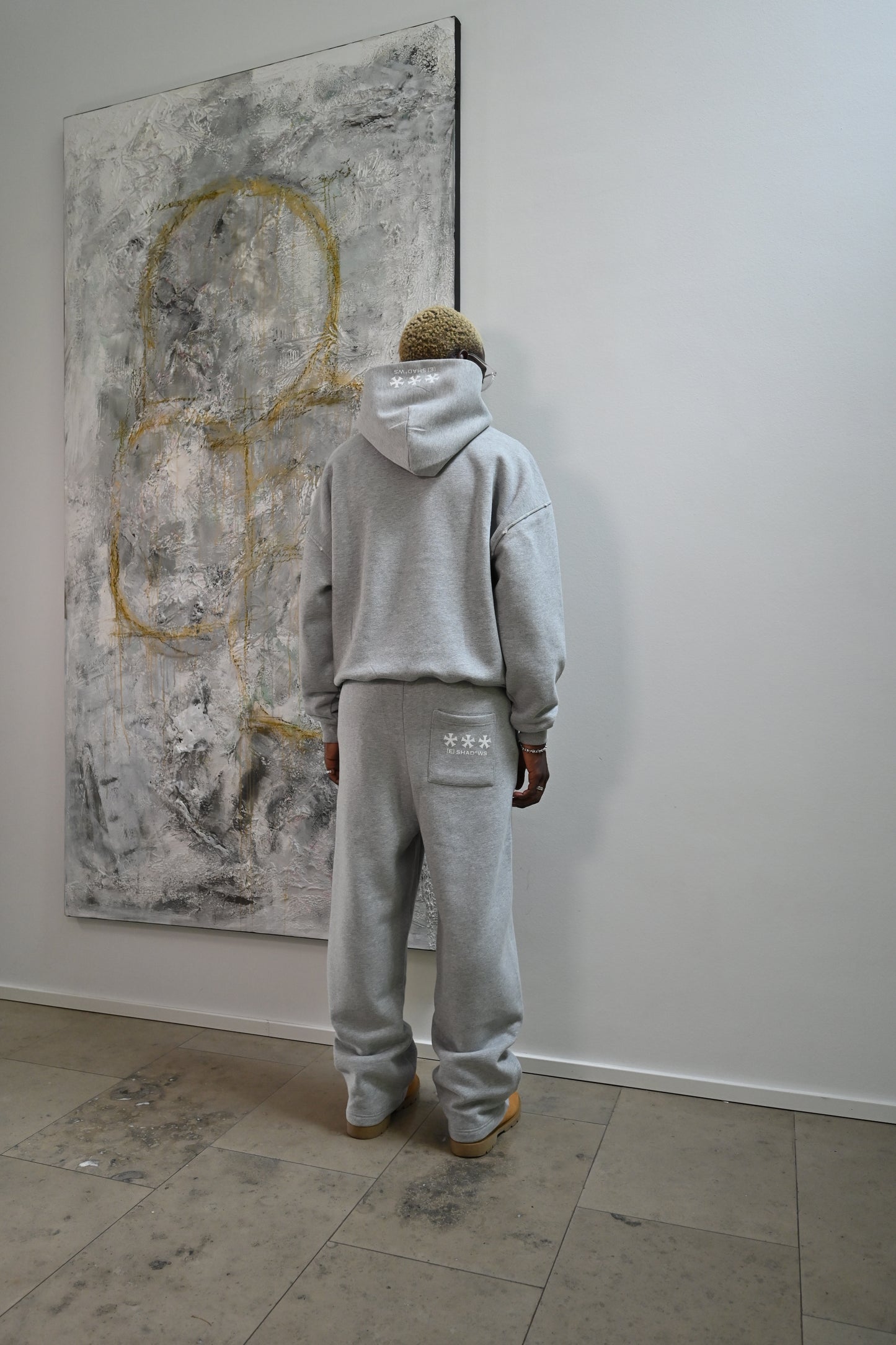 DISTRESSED HOODIE