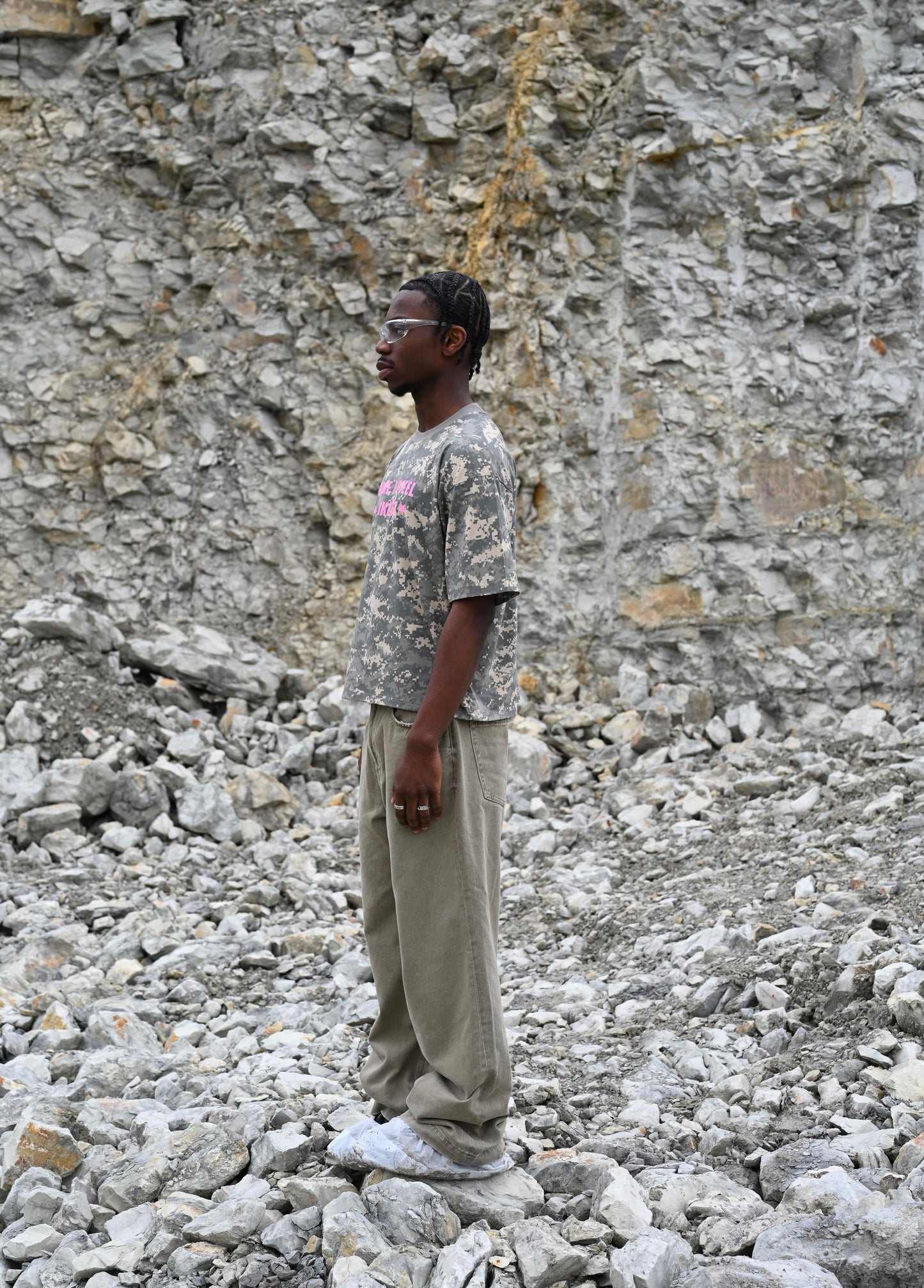 PINK CAMO TEE