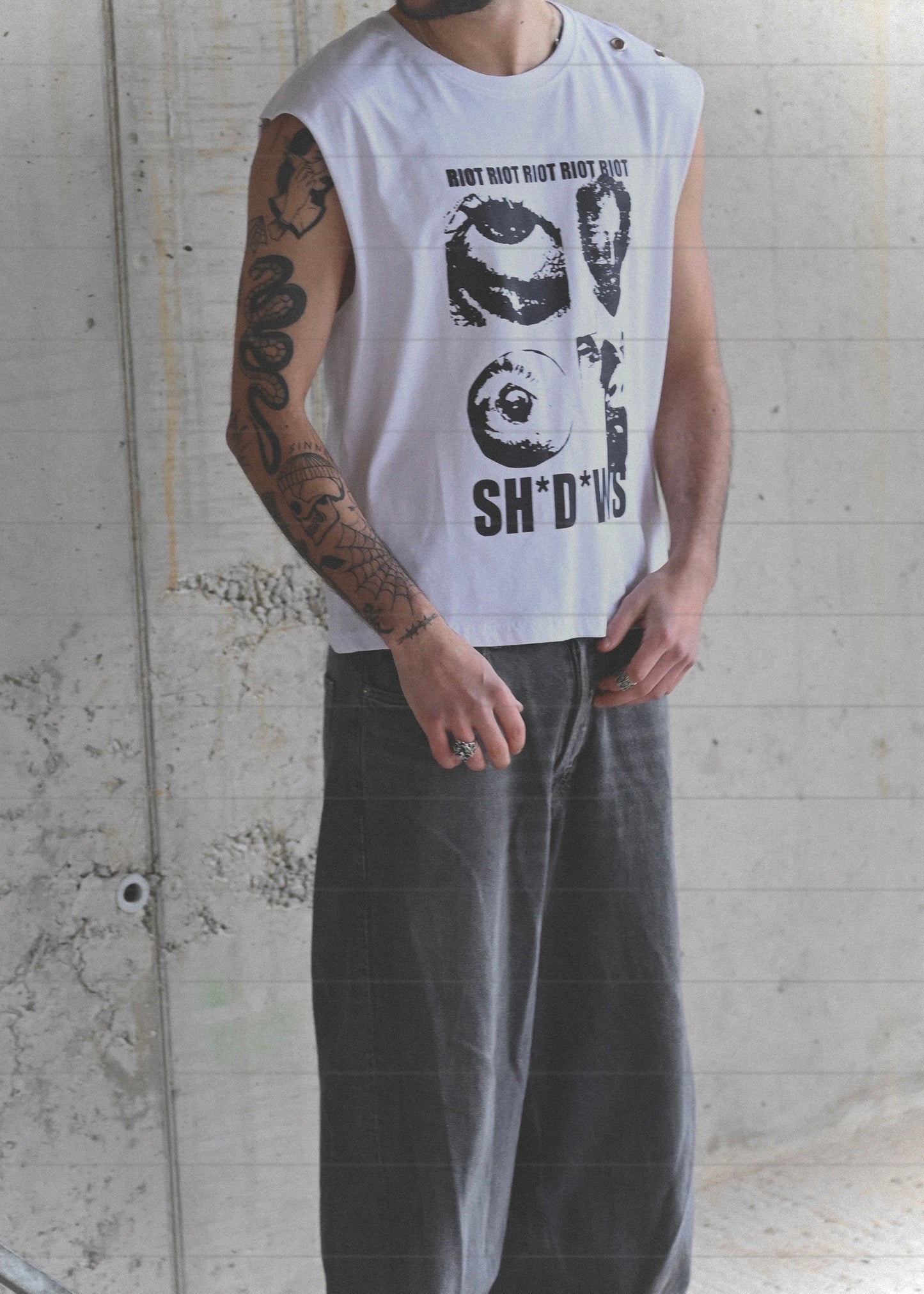 RIOT TANKTOP BLACK