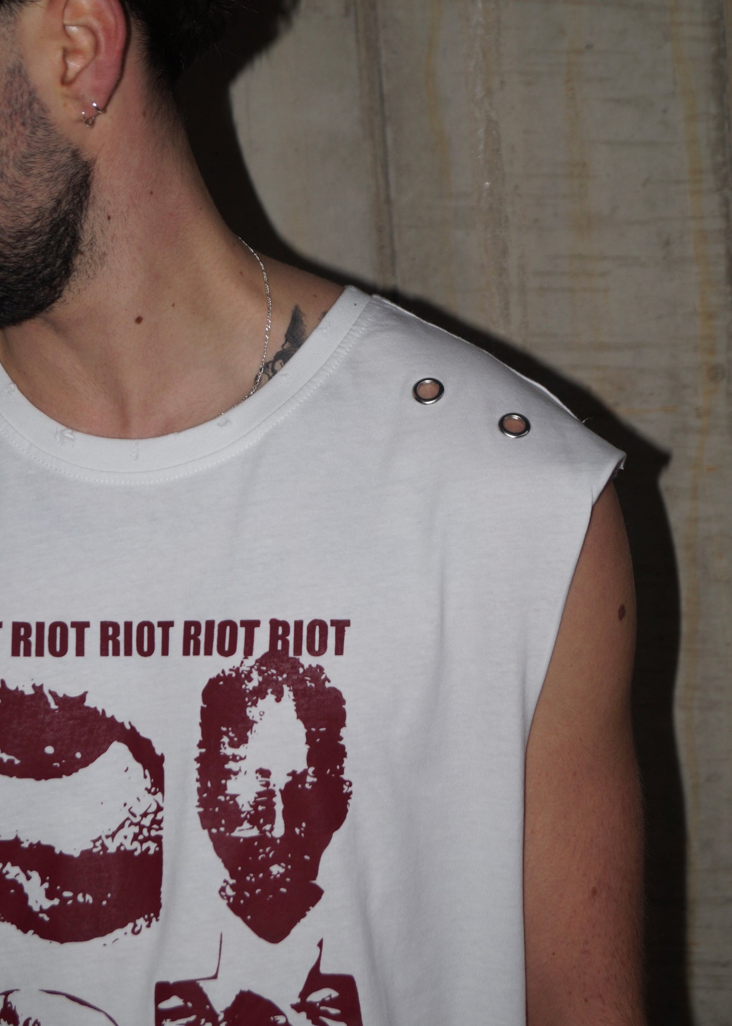 RIOT TANKTOP RED