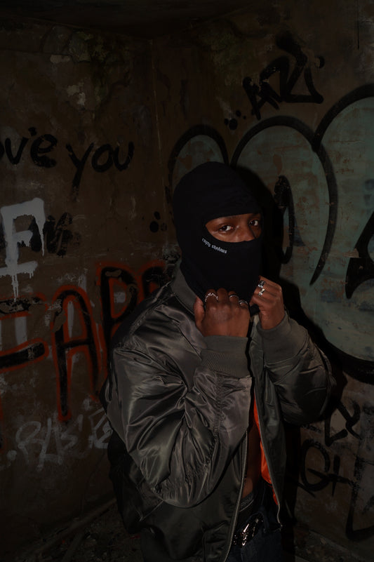 SHADOW MASK