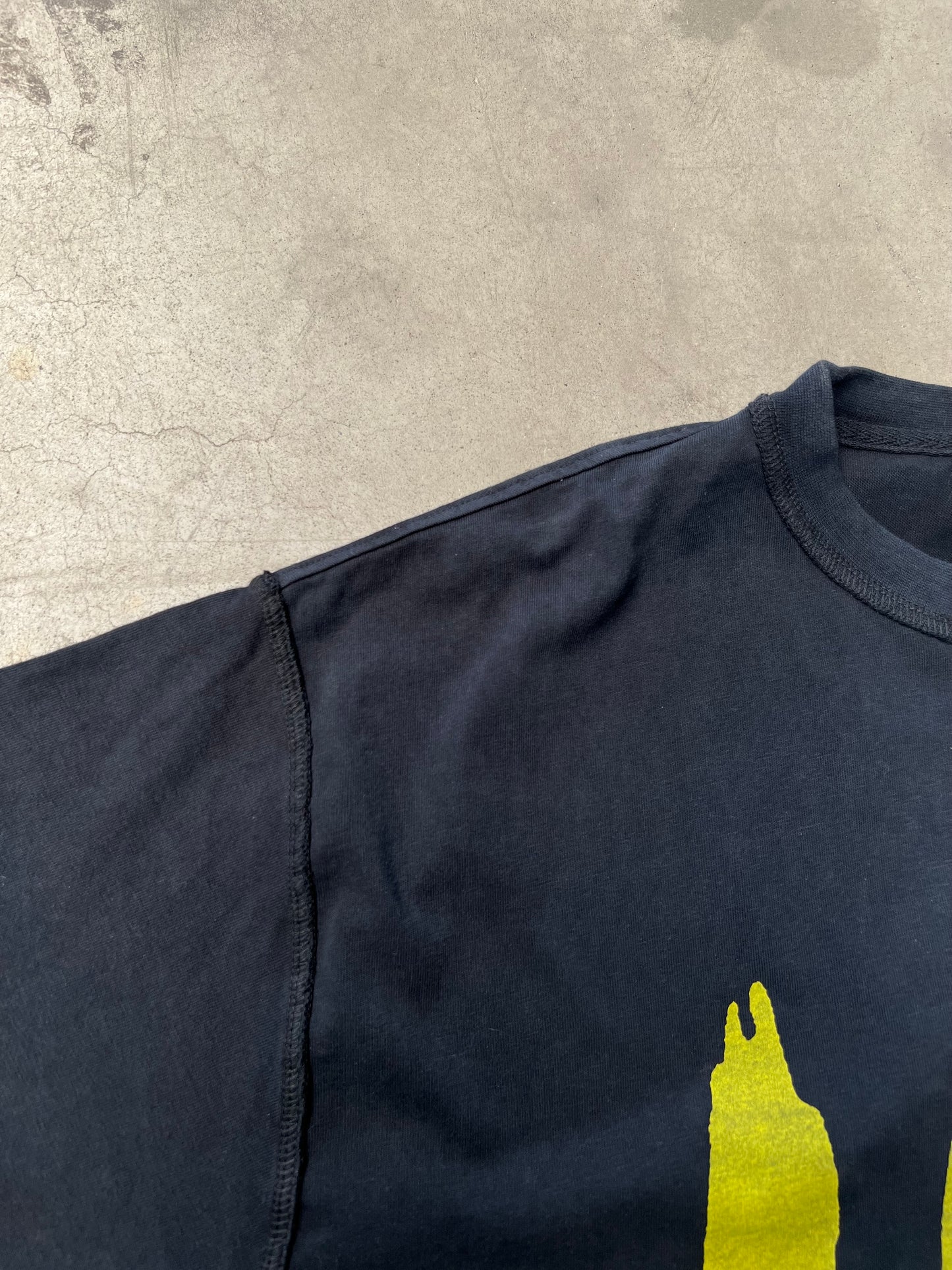 SHADOW TEE